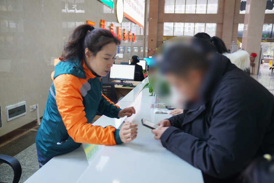 【为民办实事】钦州市中医医院：中药免费邮寄服务温暖人心，覆盖全国